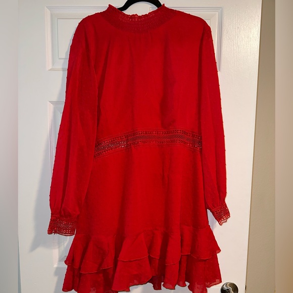 Red Showpo Dress - never worn Perfect For Game Day! - Picture 1 of 3